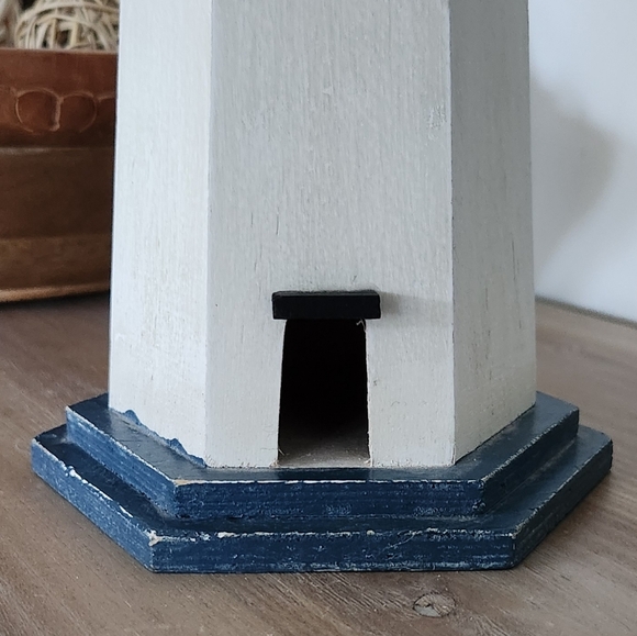 ⚓ Heritage Mint Wooden Nautical Lighthouse Décor – White & Blue, 15” Tall - Picture 8 of 16